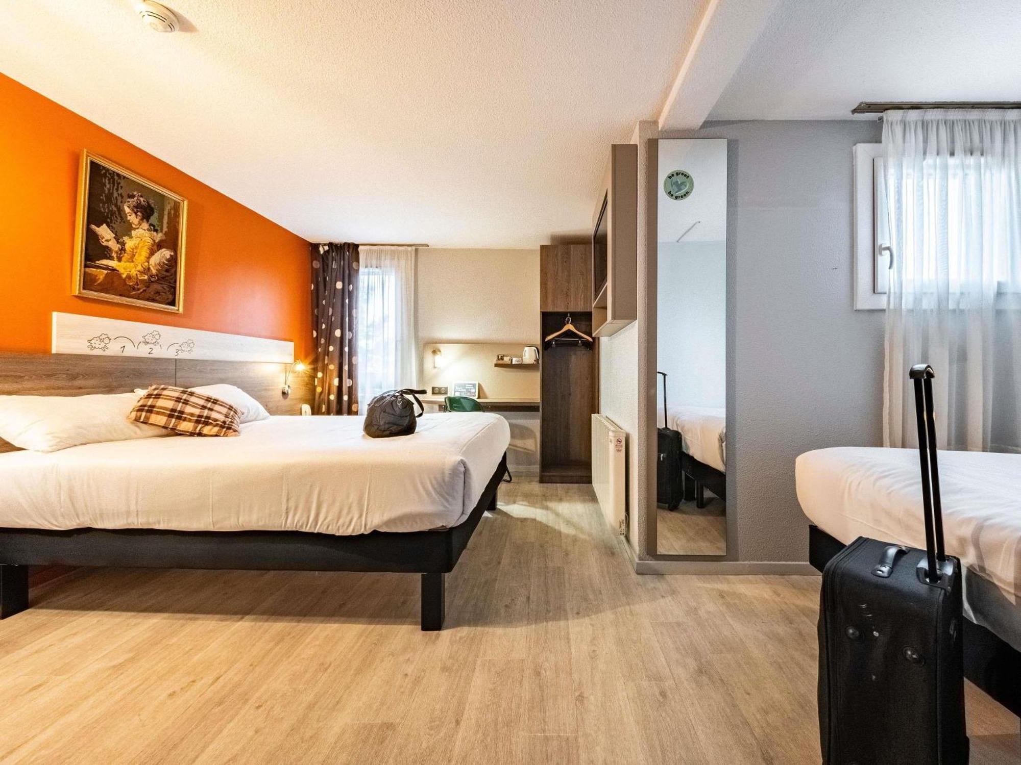 Greet Hotel Massieux Lyon Nord Экстерьер фото