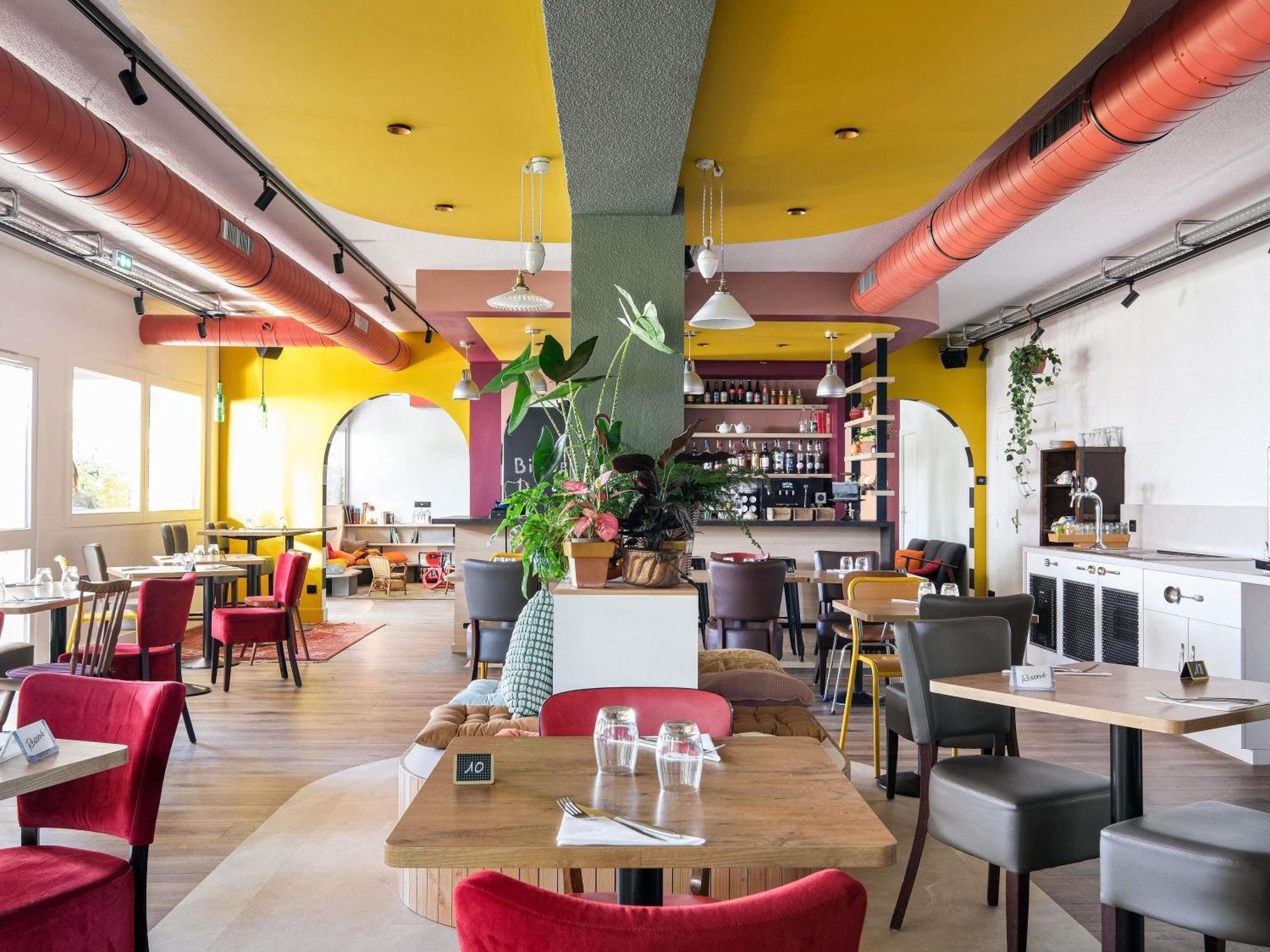Greet Hotel Massieux Lyon Nord Экстерьер фото